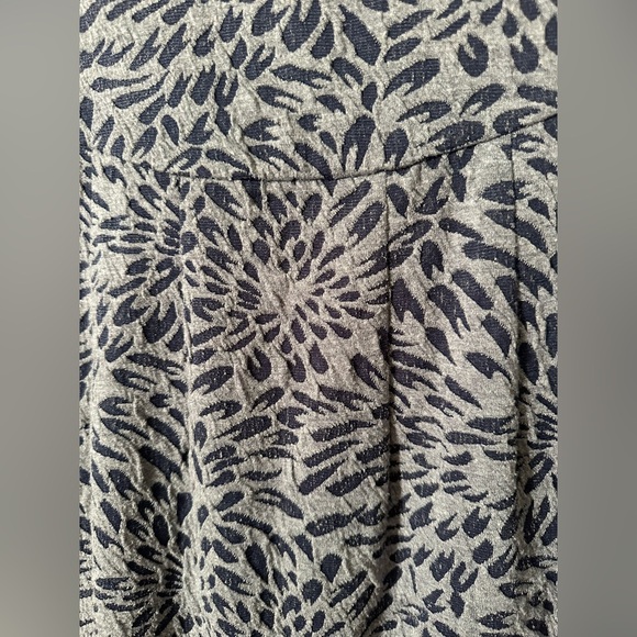 ANTHROPOLOGIE DELETTA Blue Gray XS Cut Out Dress Petal Motif Soft POCKETS CLEAN - Picture 13 of 13